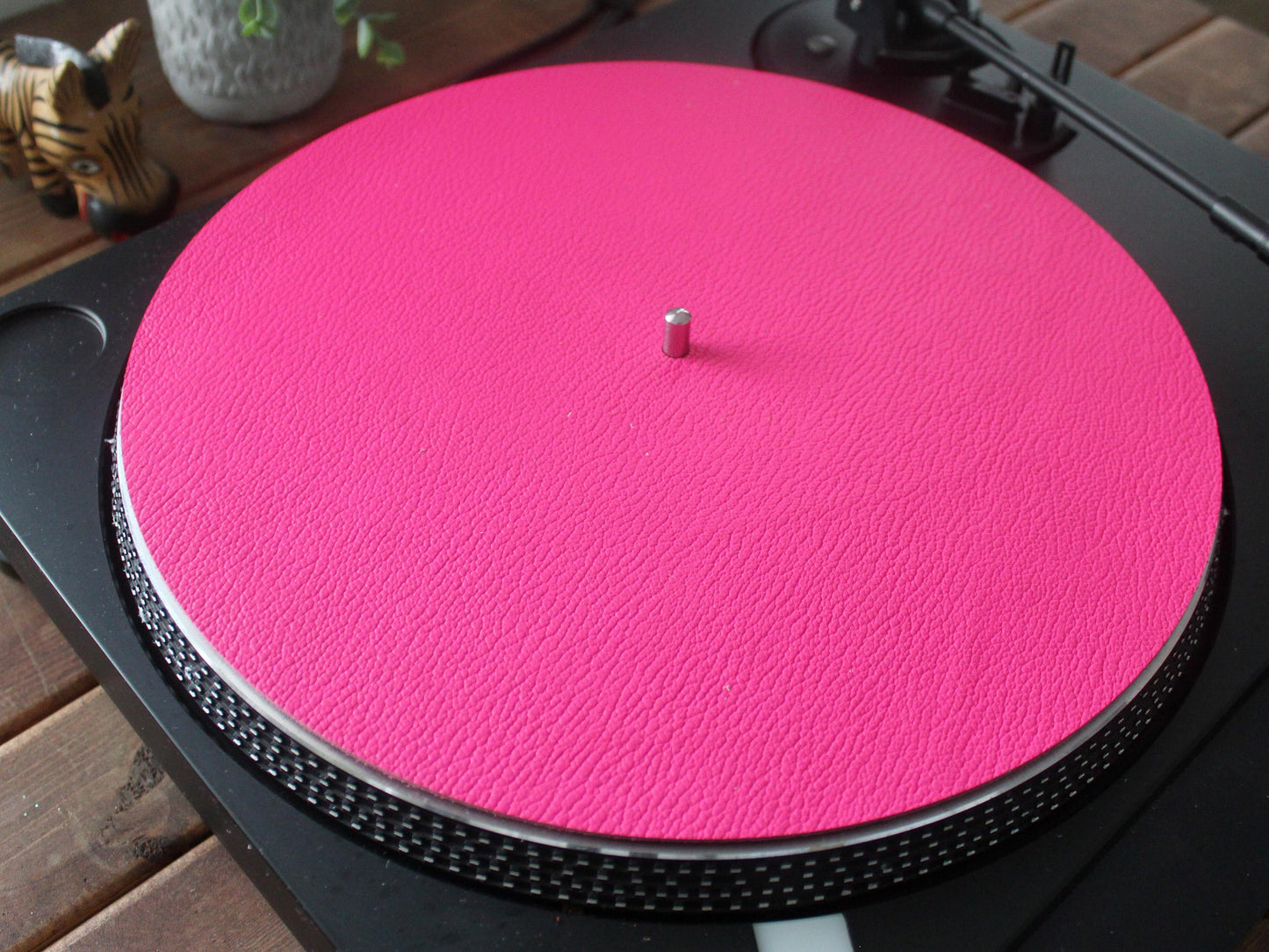HOT PINK